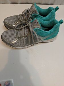 Reebok women's size 10